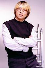 一天到晚游泳的鱼歌词（一天到晚游泳的鱼歌词表达）